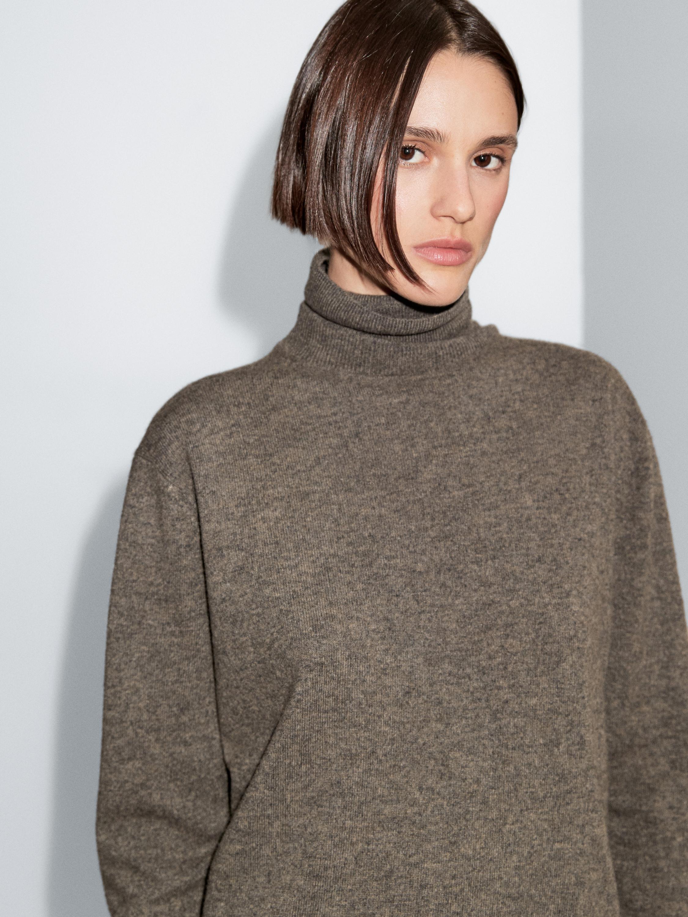 Pull à col roulé en laine mélangée